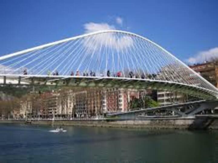 Apartamento Con Garaje Opcional Con 2 Banos Cerca Ayuntamiento Apartment Bilbao Bagian luar foto