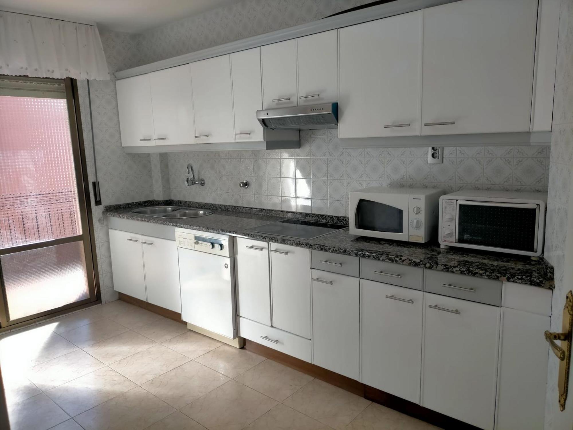Apartamento Con Garaje Opcional Con 2 Banos Cerca Ayuntamiento Apartment Bilbao Bagian luar foto