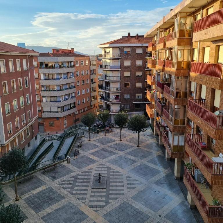 Apartamento Con Garaje Opcional Con 2 Banos Cerca Ayuntamiento Apartment Bilbao Bagian luar foto