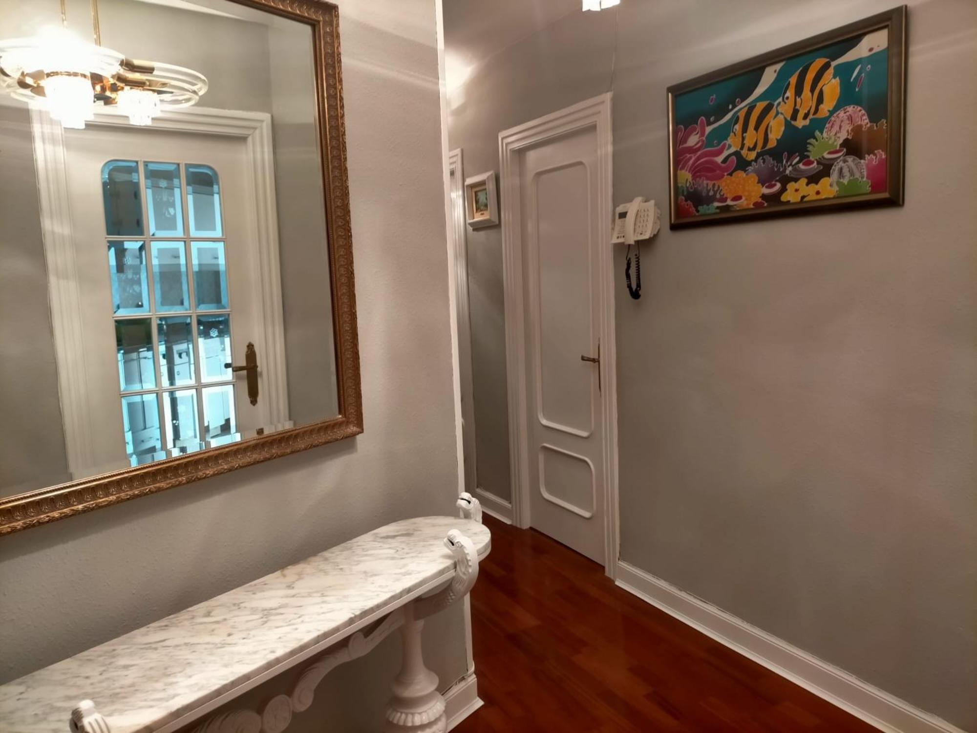 Apartamento Con Garaje Opcional Con 2 Banos Cerca Ayuntamiento Apartment Bilbao Bagian luar foto